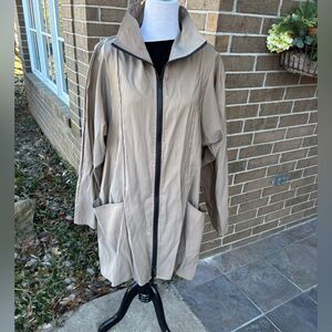 Women's Tan Jacket